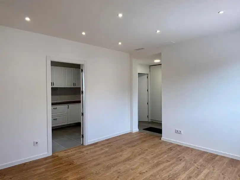 Flat for rent in Camiño do Concello, 33, Valadares - Beade Flat for rent in Camiño do Concello, 33, Valadares - Beade