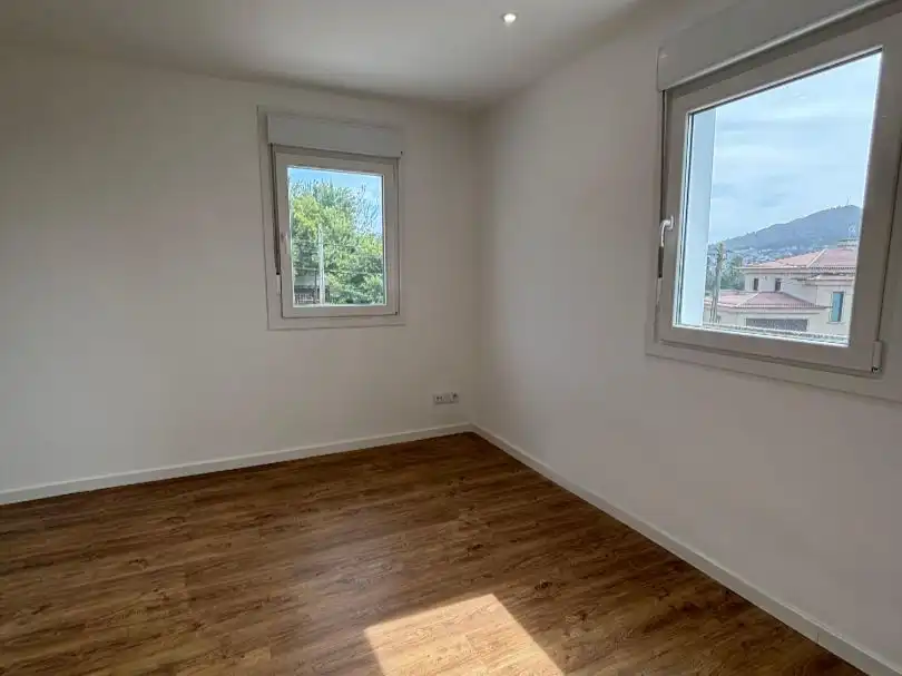 Flat for rent in Camiño do Concello, 33, Valadares - Beade Flat for rent in Camiño do Concello, 33, Valadares - Beade