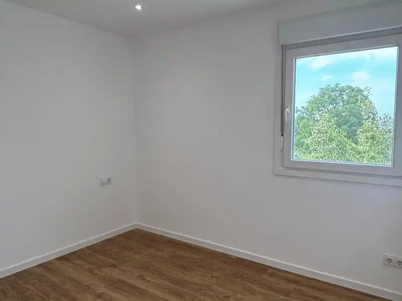 Flat for rent in Camiño do Concello, 33, Valadares - Beade Flat for rent in Camiño do Concello, 33, Valadares - Beade