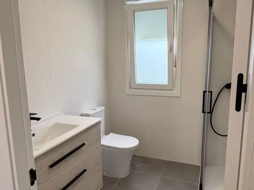 Flat for rent in Camiño do Concello, 33, Valadares - Beade Flat for rent in Camiño do Concello, 33, Valadares - Beade