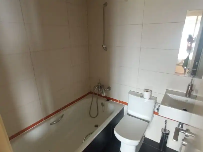 Apartamento en venta en Carrer de Ramon Llull, 468, Port Forum Baño de Apartamento en venta en Sant Adrià de Besòs con Aire acondicionado, Terraza y Piscina