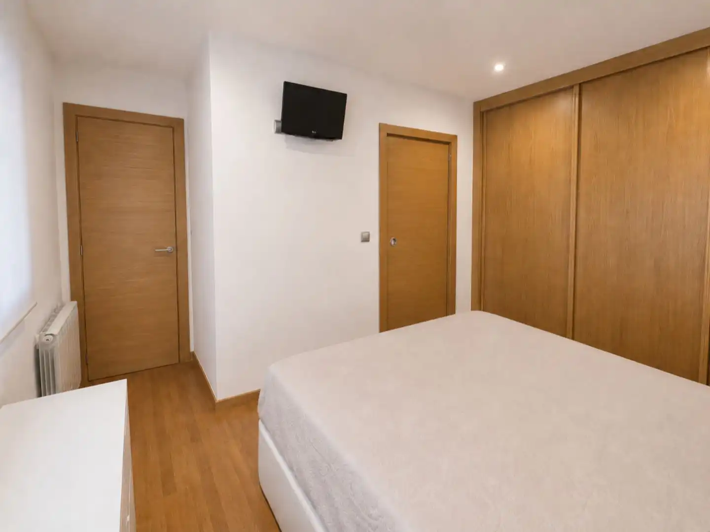 Piso en venta en Avenida de Juan Garcia Navia Castrillon, 21, Viveiro Habitación de Piso en venta en Viveiro con Calefacción, Parquet y Trastero