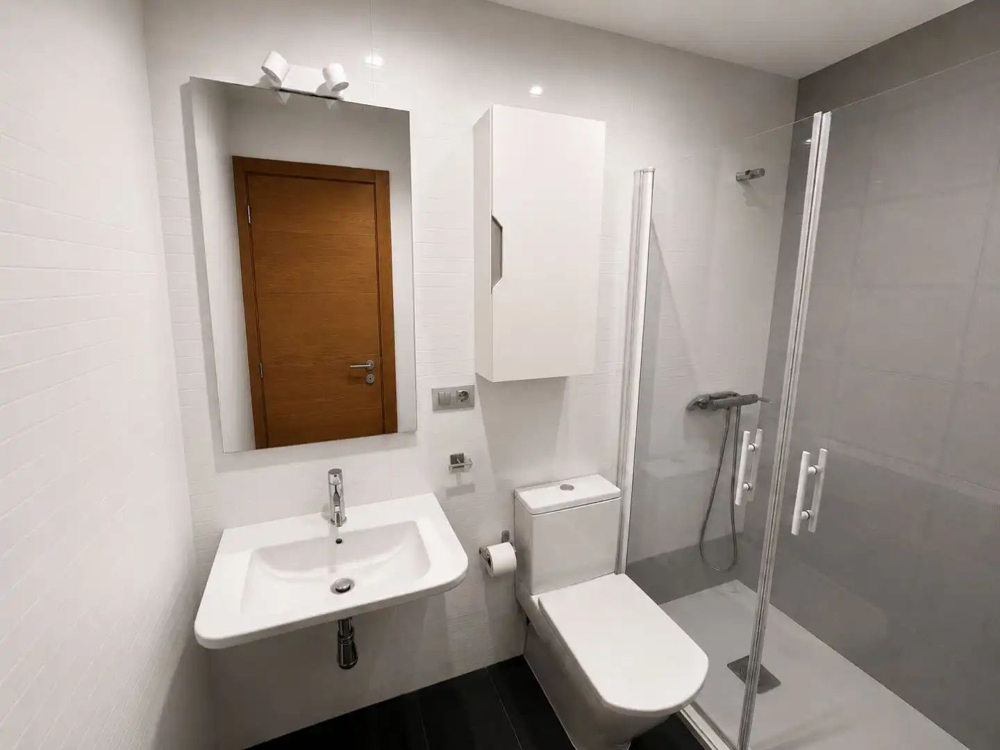 Piso en venta en Avenida de Juan Garcia Navia Castrillon, 21, Viveiro Baño de Piso en venta en Viveiro con Calefacción, Parquet y Trastero