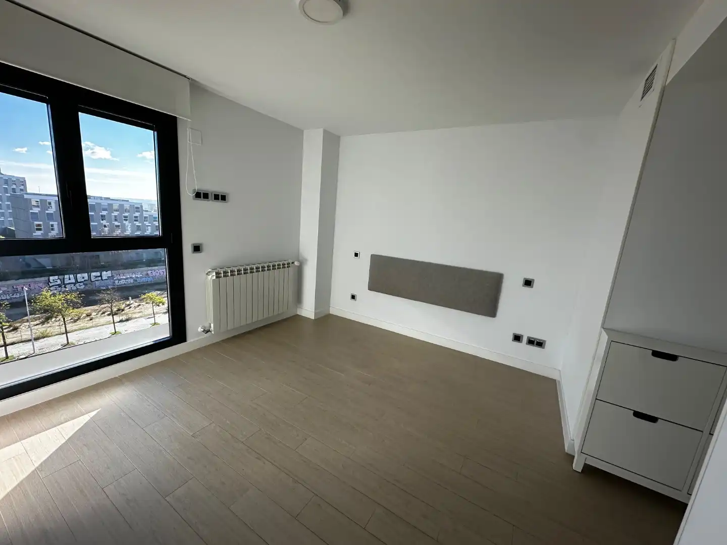 Flat for rent in Calle de María Reiche, 16, Valdebebas - Valdefuentes Bedroom of Flat for rent in Madrid with Air Conditioner, Heating and Storage room