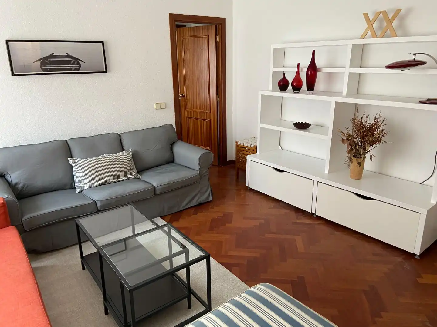Flat for rent in Calle de la Dulzaina, 3, Costillares Living room of Flat for rent in Madrid with Heating, Parquet flooring and Swimming Pool