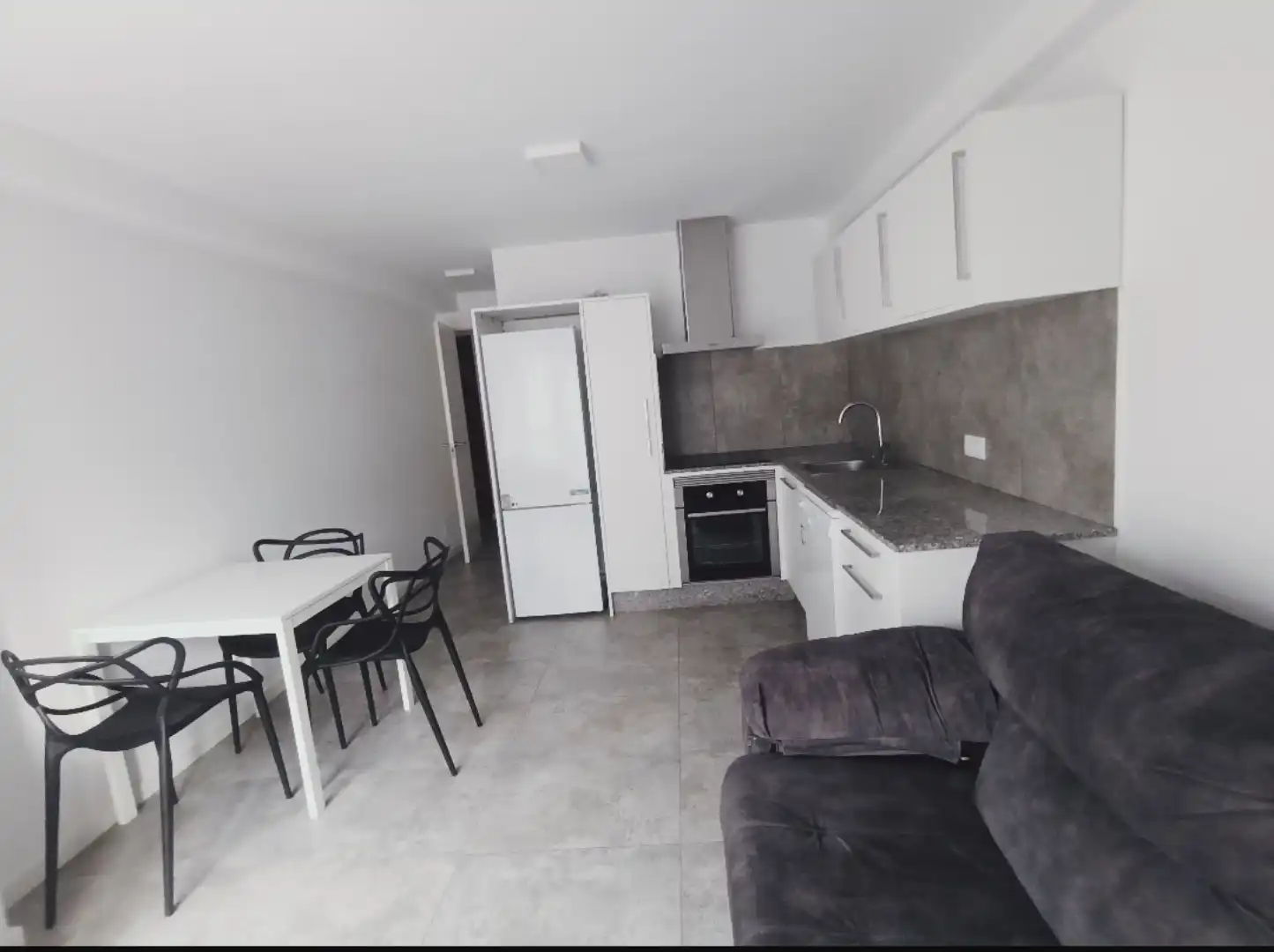 Flat for rent in Avenida da Milagrosa, 4, Carballo Kitchen of Flat for rent in Carballo with Heating, Furnished and Oven