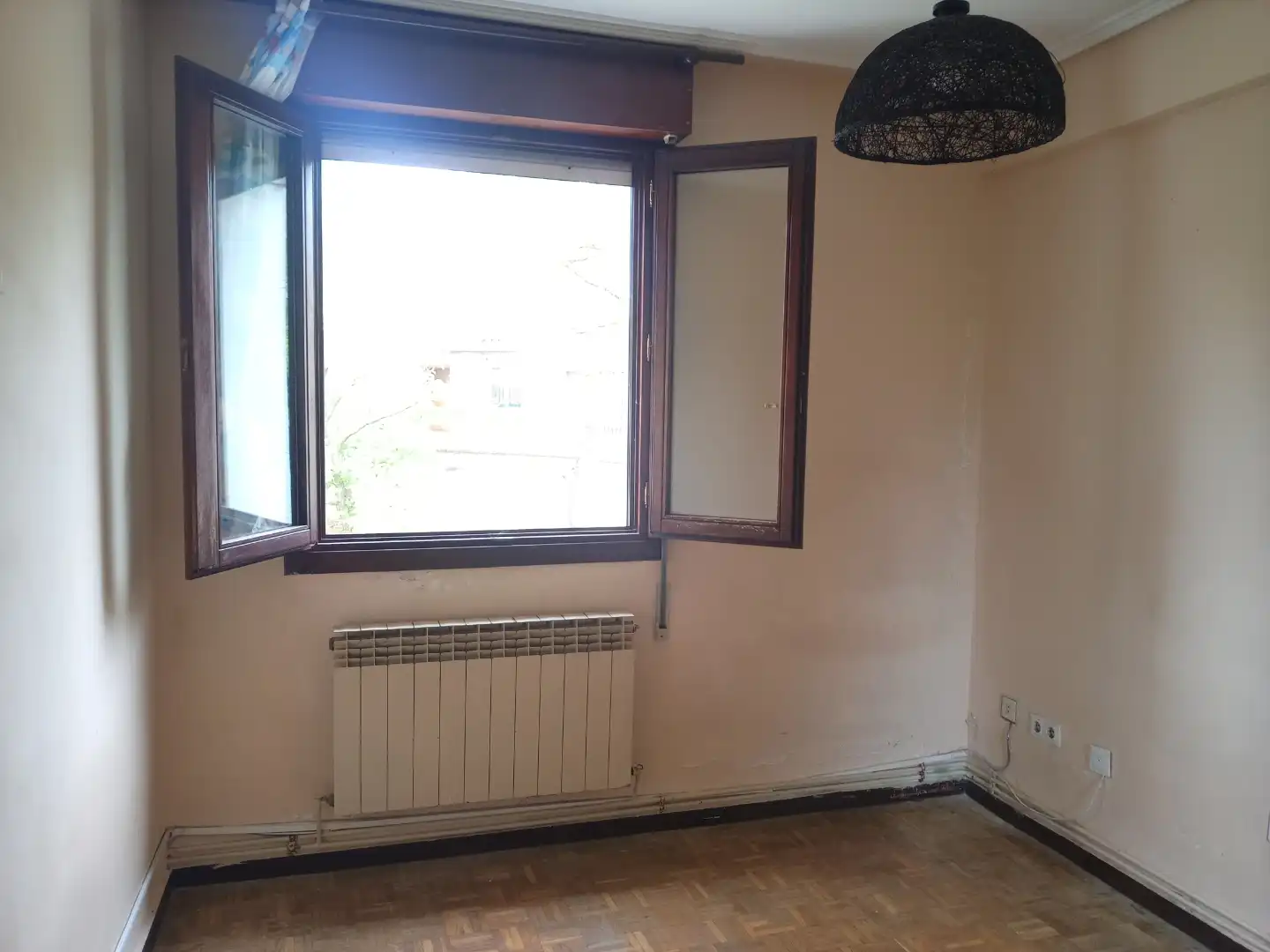 Pis en venda a La Presa Kalea, 79, Abetxuko Dormitori de Pis en venda en Vitoria - Gasteiz amb Calefacció, Parquet i Traster