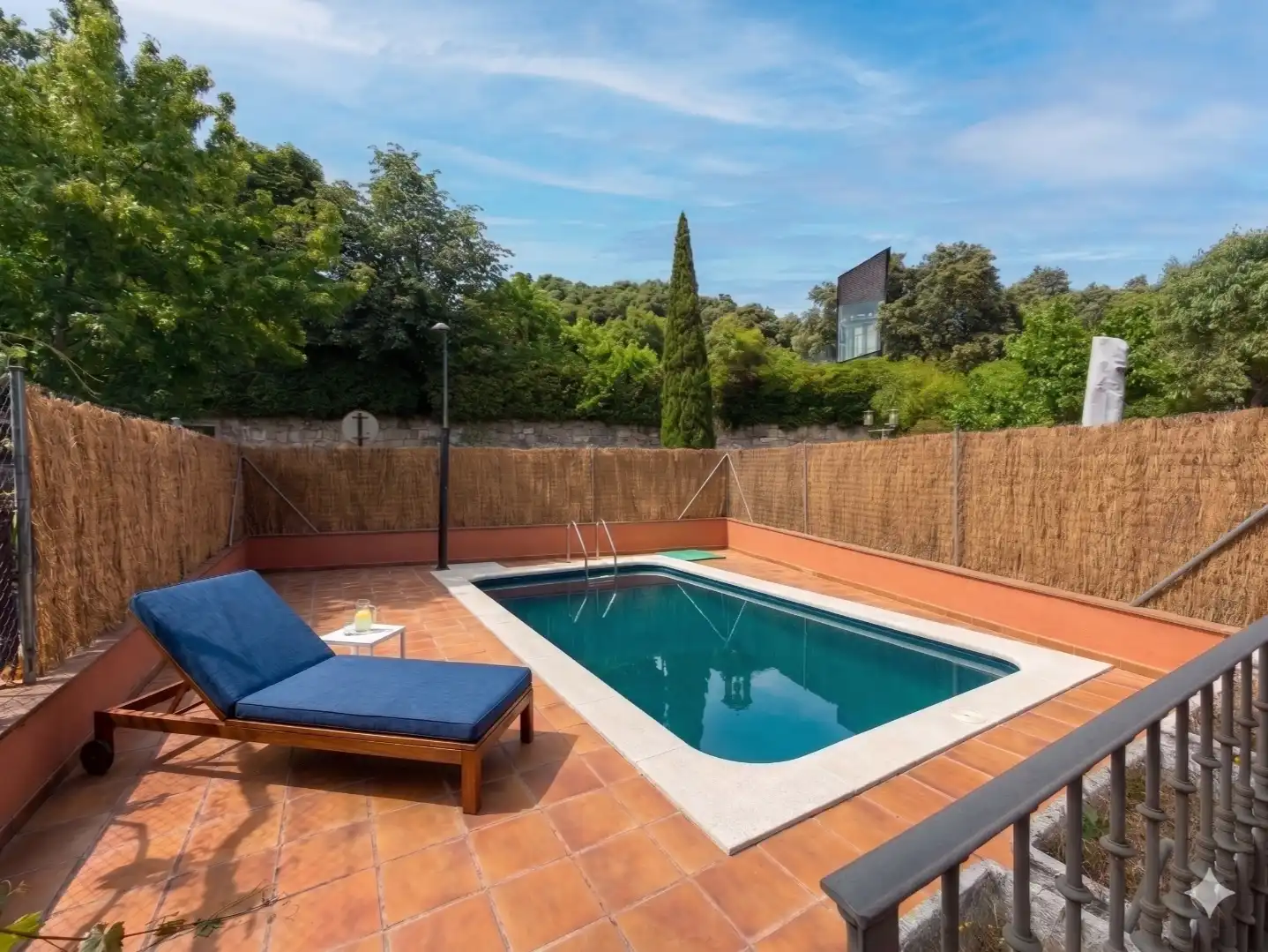 Casa adosada en venda a Calle la Solana, 10, La Pizarra Piscina de Casa adosada en venda en San Lorenzo de El Escorial amb Terrassa, Piscina i Balcó