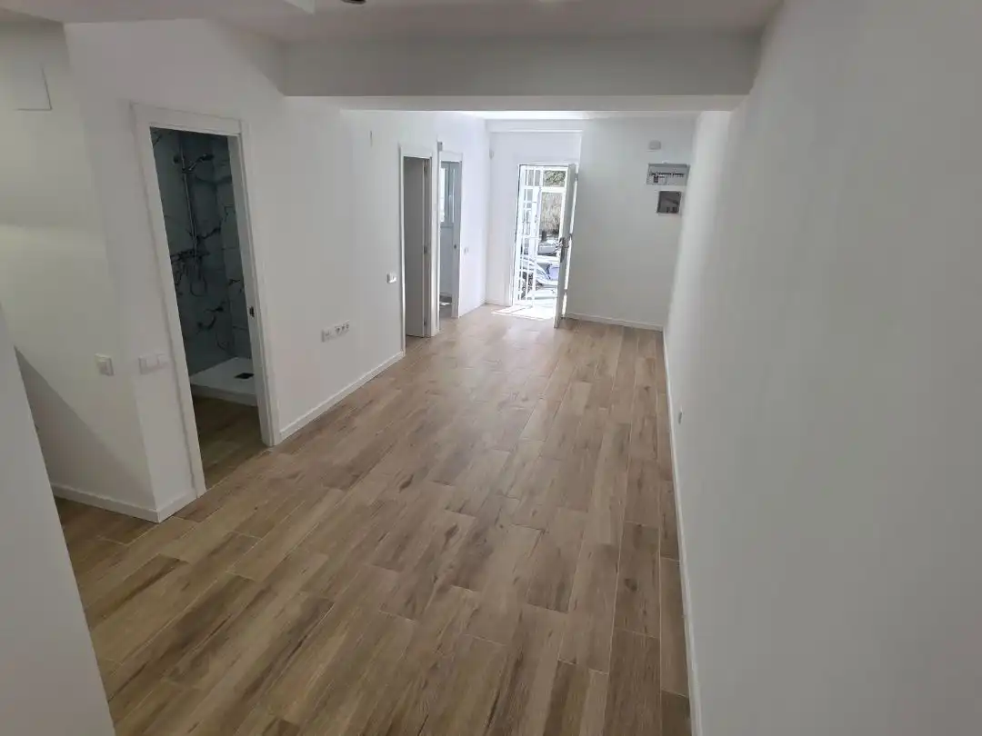 Wohnung zum Verkauf in Carrer de Vidal I Guasch, 97, Les Roquetes Wohnung zum Verkauf in Barcelona Capital mit Klimaanlage