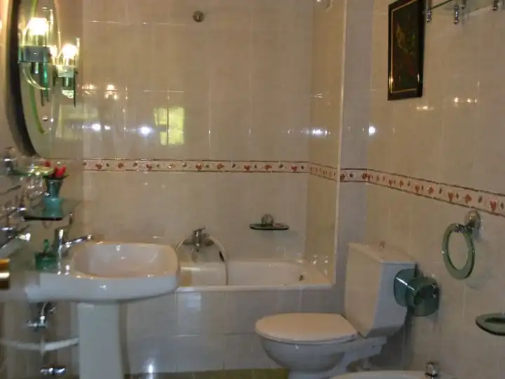 Wohnung zum Verkauf in Calle de la Granja, 2, Dehesa – El Soto Badezimmer von Wohnung zum Verkauf in Collado Villalba mit Heizung, Parkett und Terrasse