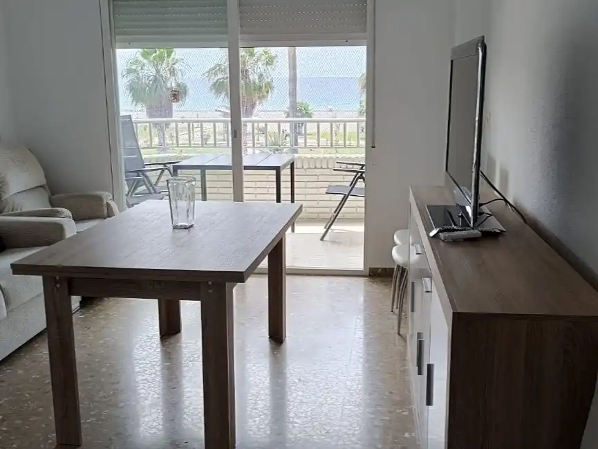 Flat for rent in Camino del Pelaíllo, 73, Playa de Granada Dining room of Flat for rent in Motril with Private garden, Terrace and Furnished