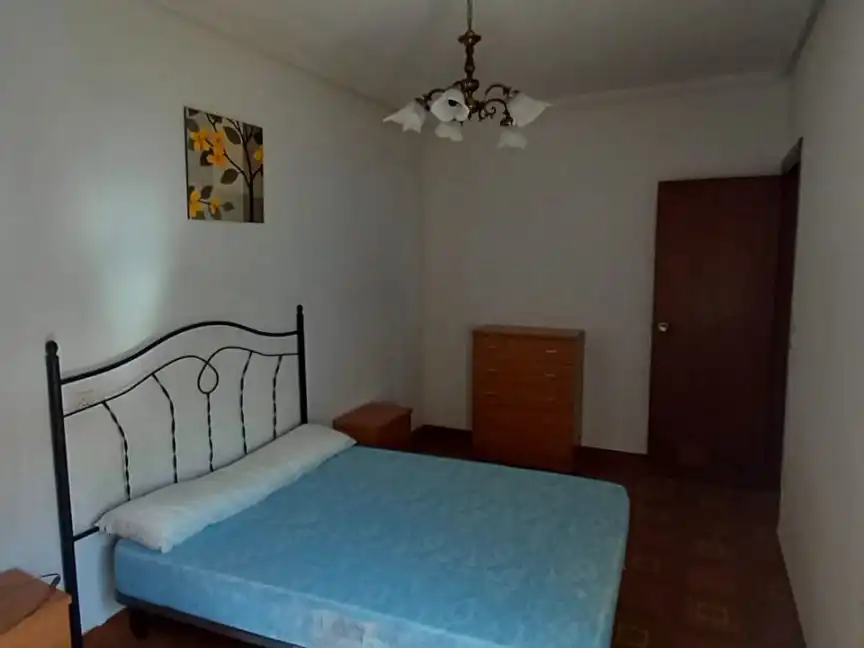 Piso en venta en Calle Cervantes, 75, Calzada de Calatrava Habitación de Piso en venta en Calzada de Calatrava con Calefacción y Amueblado