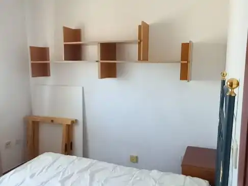 Piso en venta en Calle Cervantes, 75, Calzada de Calatrava Habitación de Piso en venta en Calzada de Calatrava con Calefacción y Amueblado