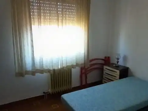Piso en venta en Calle Cervantes, 75, Calzada de Calatrava Habitación de Piso en venta en Calzada de Calatrava con Calefacción y Amueblado