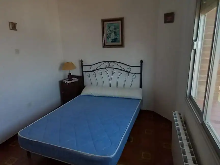Piso en venta en Calle Cervantes, 75, Calzada de Calatrava Habitación de Piso en venta en Calzada de Calatrava con Calefacción y Amueblado