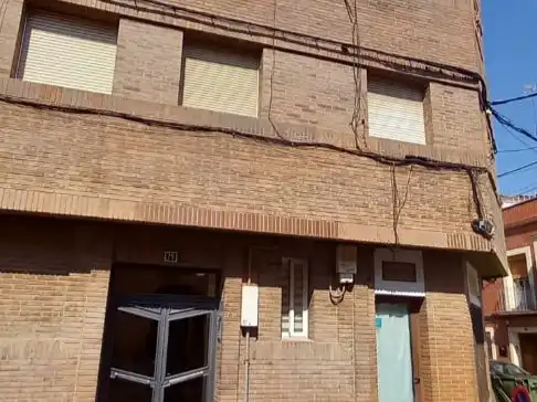 Piso en venta en Calle Cervantes, 75, Calzada de Calatrava Vista exterior de Piso en venta en Calzada de Calatrava con Calefacción y Amueblado
