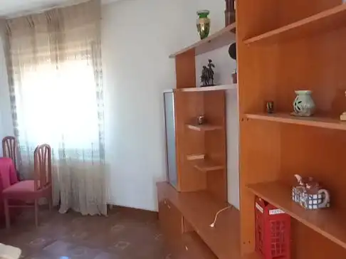 Piso en venta en Calle Cervantes, 75, Calzada de Calatrava Sala de estar de Piso en venta en Calzada de Calatrava con Calefacción y Amueblado