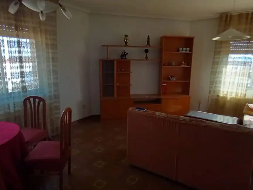 Piso en venta en Calle Cervantes, 75, Calzada de Calatrava Sala de estar de Piso en venta en Calzada de Calatrava con Calefacción y Amueblado