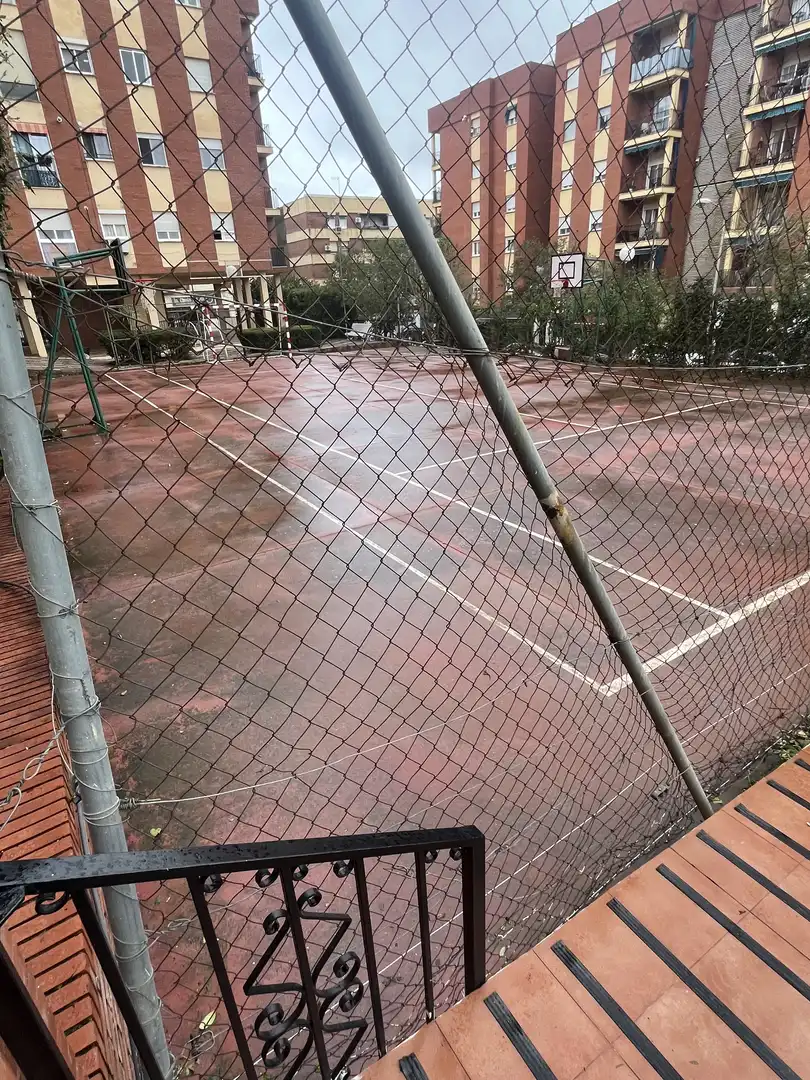 Pis en venda a Calle José María Pemán, 1, Vista Alegre - Parque Cruz Conde Aparcament de Pis en venda en Córdoba Capital amb Piscina i Balcó