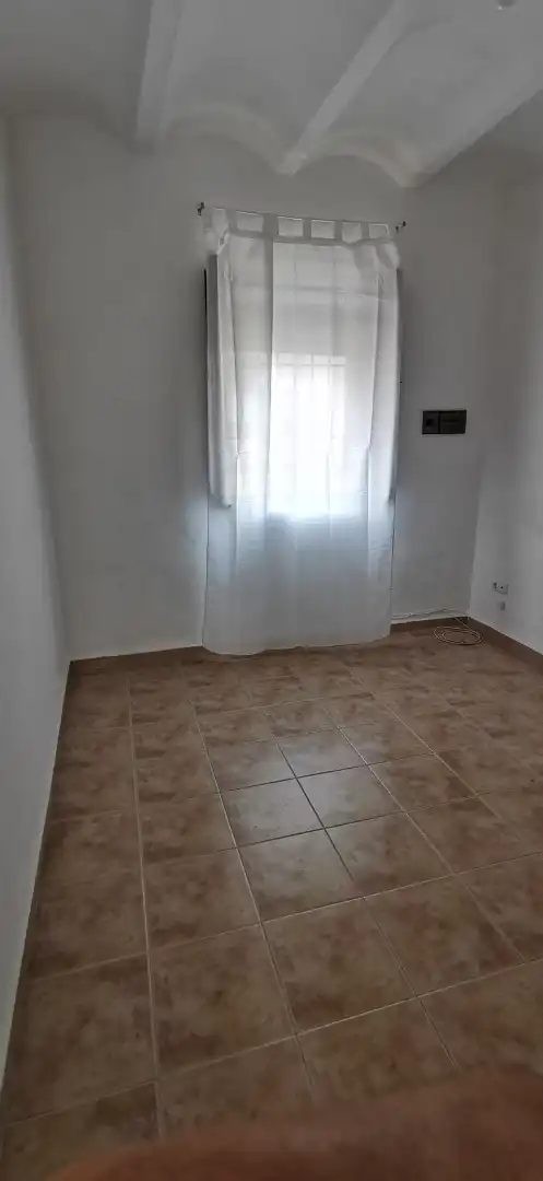 Piso de alquiler en Calle Julio Alarcón, 11, Viñuela - Rescatado Habitación de Piso de alquiler en Córdoba