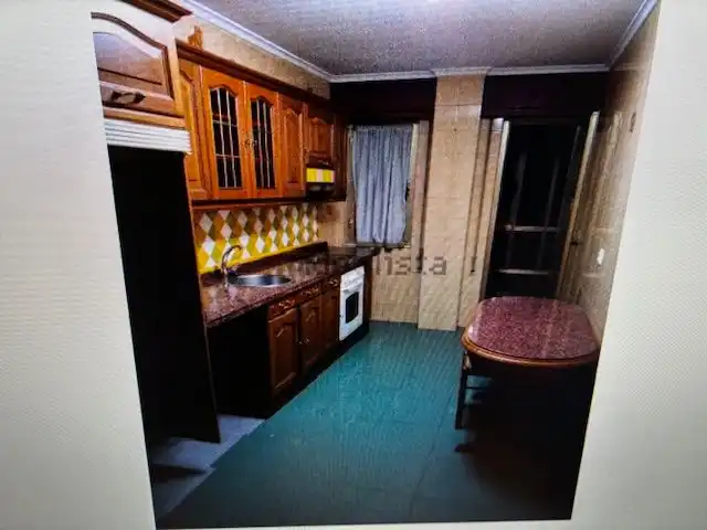 Flat for sale in Avenida San Agustín, 16, El Carbayedo - El Quirinal Kitchen of Flat for sale in Avilés with Heating, Private garden and Parquet flooring
