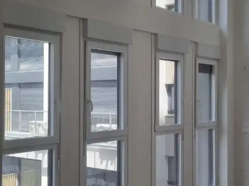Flat for rent in Calle Laguna del Marquesado, 9, Villaverde Alto Exterior view of Flat for rent in Madrid with Air Conditioner, Heating and Swimming Pool