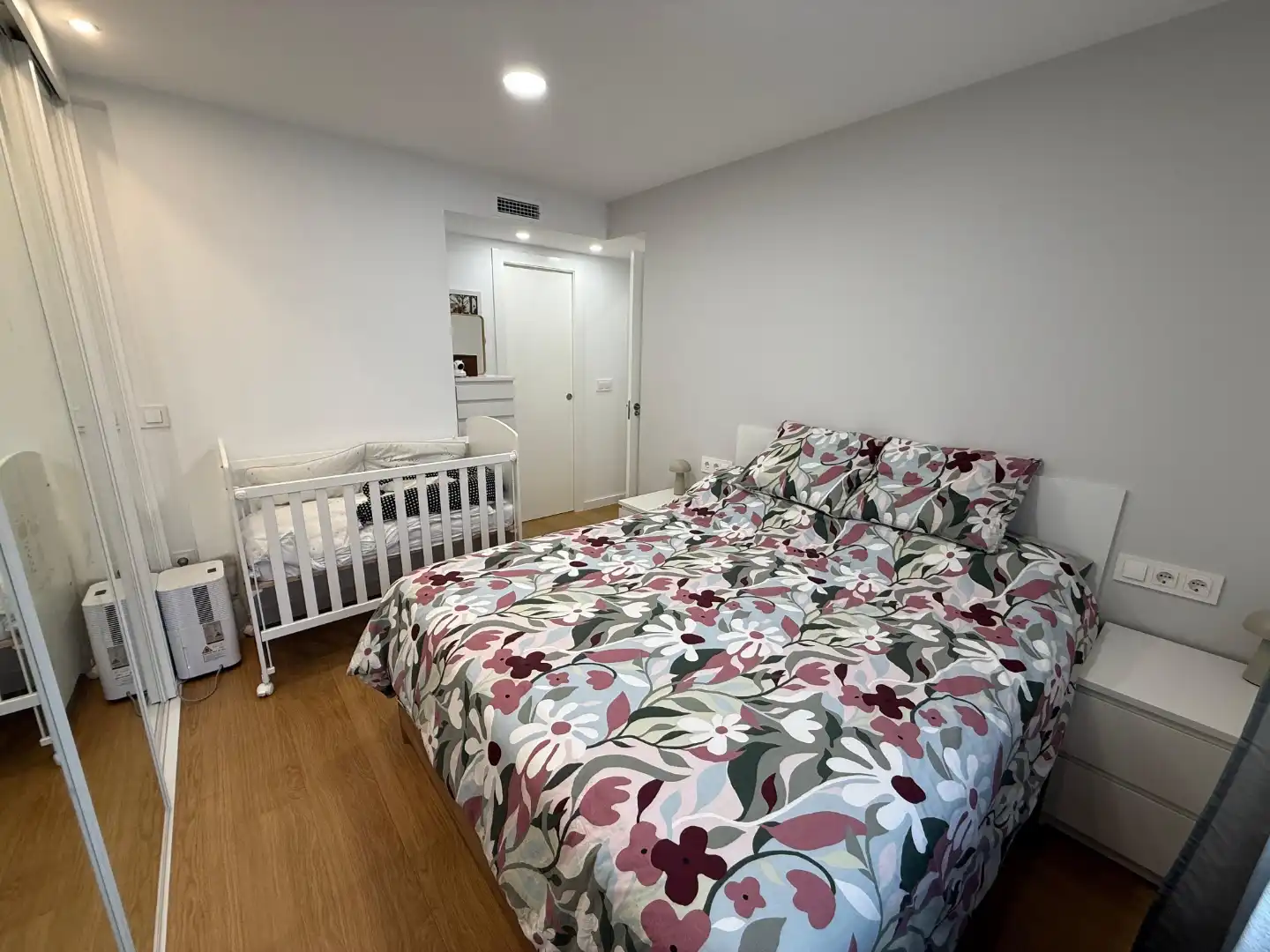 Wohnung zum Verkauf in Carrer del Cuirassat, 2, El Calvari Schlafzimmer von Wohnung zum Verkauf in Valencia Capital mit Klimaanlage, Terrasse und Balkon