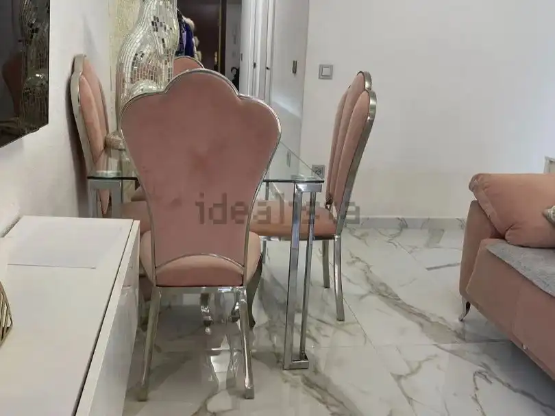 Piso en venta en Calle Juan de Ledesma, El Cerro Comedor de Piso en venta en Sevilla con Aire acondicionado, Amueblado y Balcón