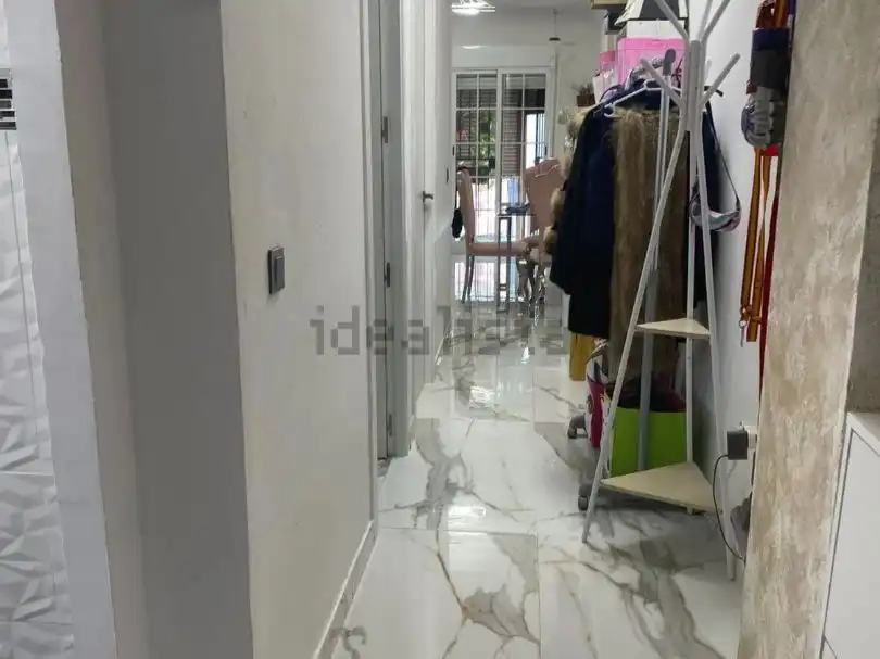 Piso en venta en Calle Juan de Ledesma, El Cerro Piso en venta en Sevilla con Aire acondicionado, Amueblado y Balcón