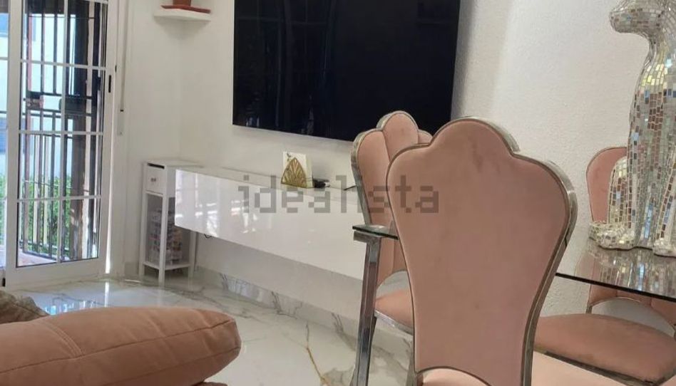 Piso en venta en Calle Juan de Ledesma, 6t, El Cerro, Sevilla Capital - imagen 1 Foto 1 de Piso en venta en Calle Juan de Ledesma, 6t, El Cerro, Sevilla Capital