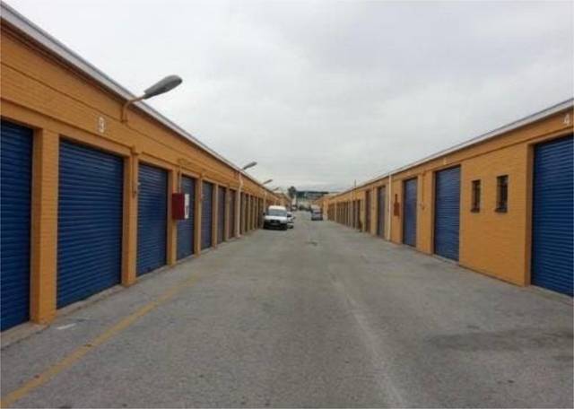 Nave industrial en Alquiler en Extrarradio