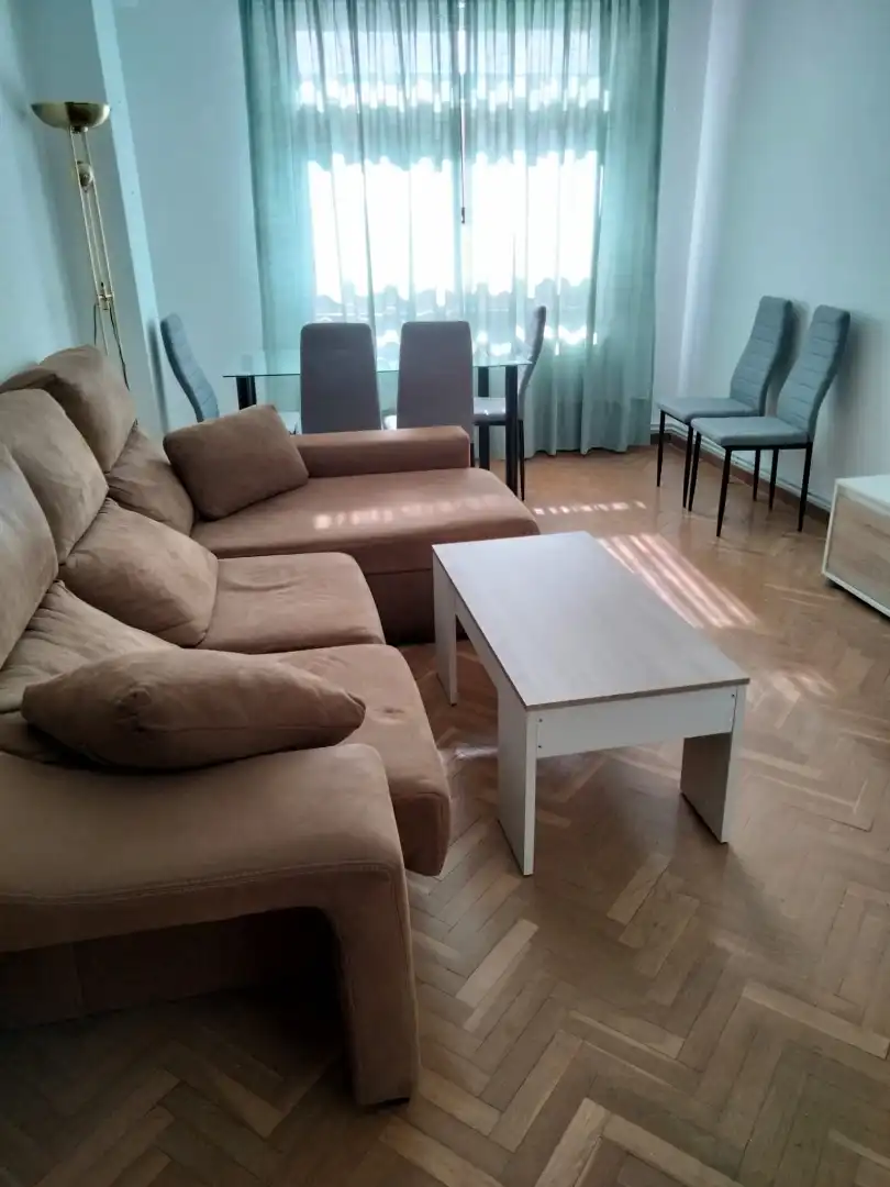 Apartamento de alquiler en Avenida de Portugal, 12, Casco Antiguo Sala de estar de Apartamento de alquiler en Zamora Capital con Calefacción, Parquet y Terraza