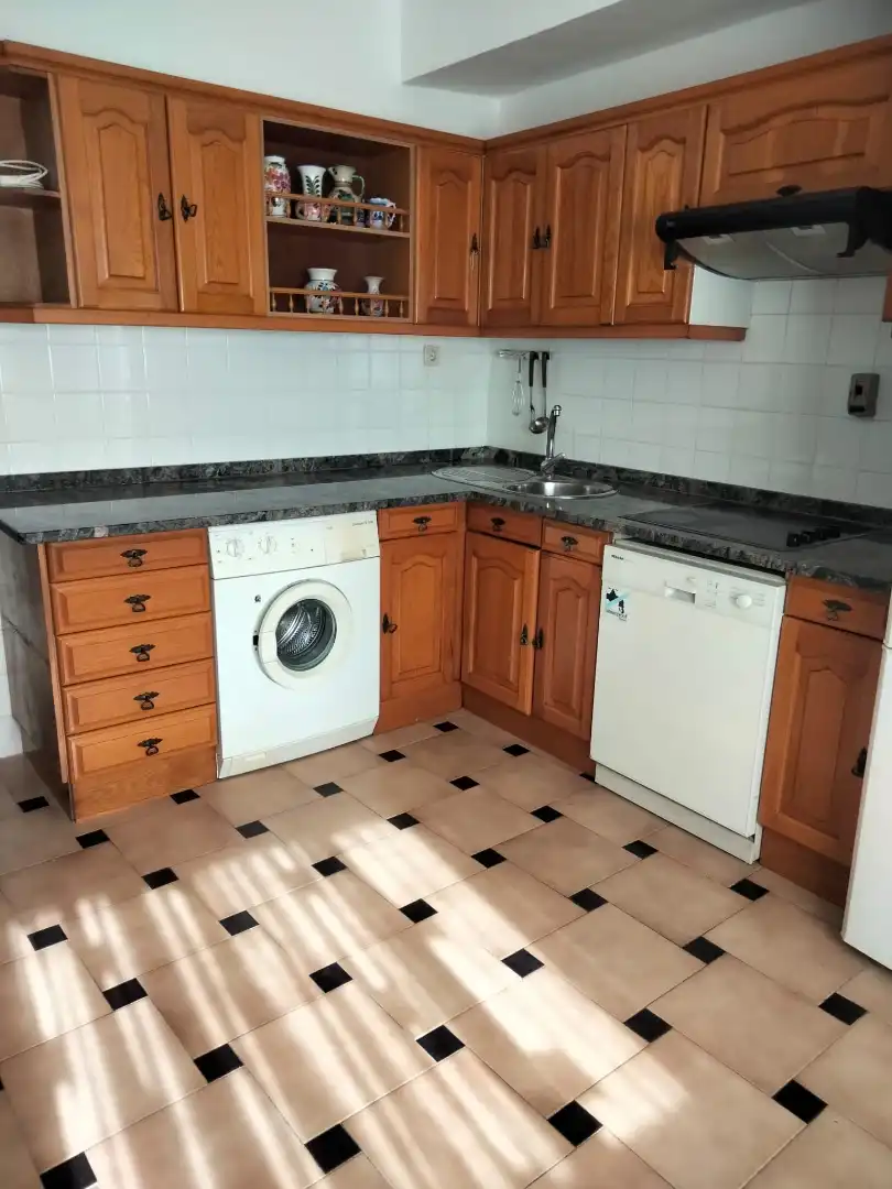 Apartamento de alquiler en Avenida de Portugal, 12, Casco Antiguo Cocina de Apartamento de alquiler en Zamora Capital con Calefacción, Parquet y Terraza