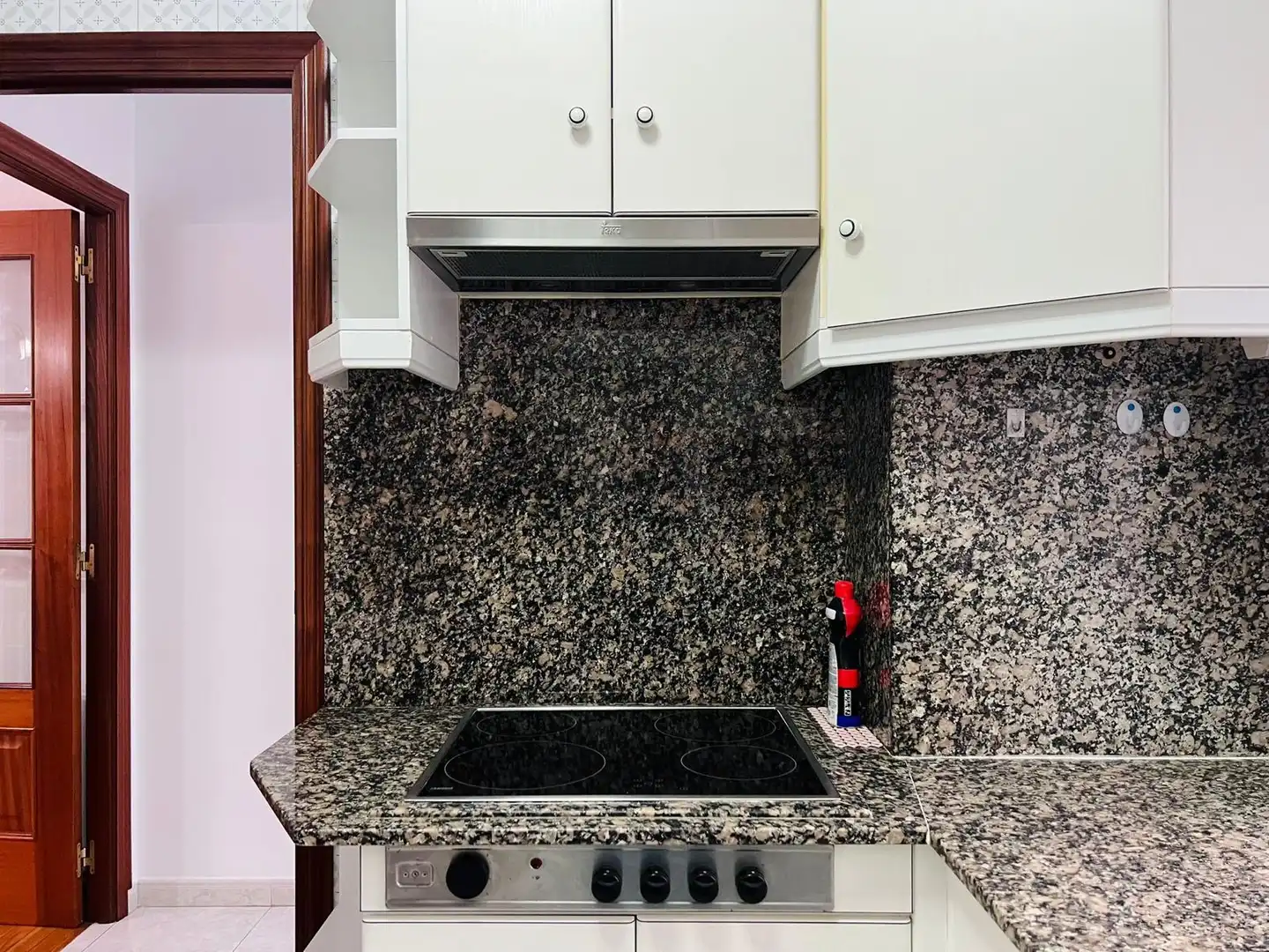 Flat for rent in Costa Nova de Abaixo, 7, Campus Norte - San Caetano Kitchen of Flat for rent in Santiago de Compostela with Heating, Storage room and Furnished