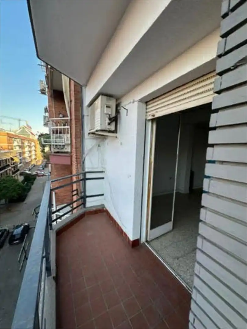 Piso en venta en Urbadiez - Entrepuentes Terraza de Piso en venta en Sevilla con Terraza