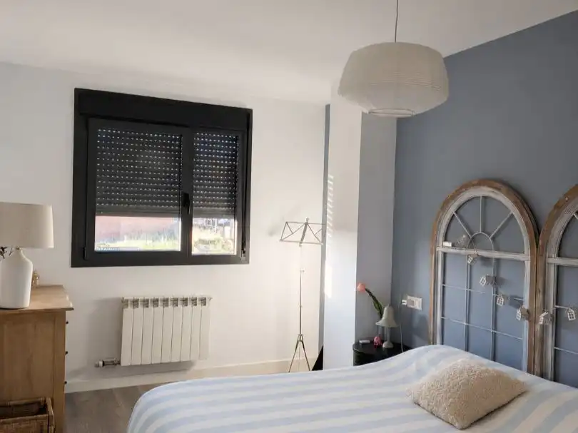 Piso de alquiler en Calle Ponferrada, 27, Valverde de la Virgen Habitación de Piso de alquiler en Valverde de la Virgen con Calefacción, Parquet y Amueblado