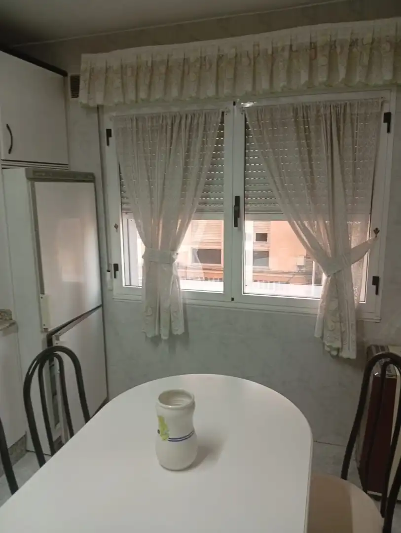 Flat for sale in Calle Alfredo Agosti, 12, Flores de Sil - La Placa Bathroom of Flat for sale in Ponferrada with Heating and Furnished