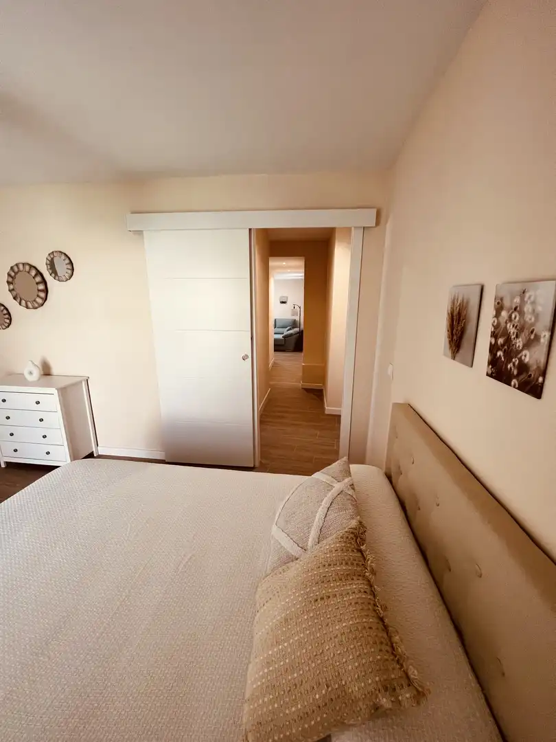 Habitación de Apartamento de alquiler en La Línea de la Concepción con Aire acondicionado, Calefacción y Jardín privado