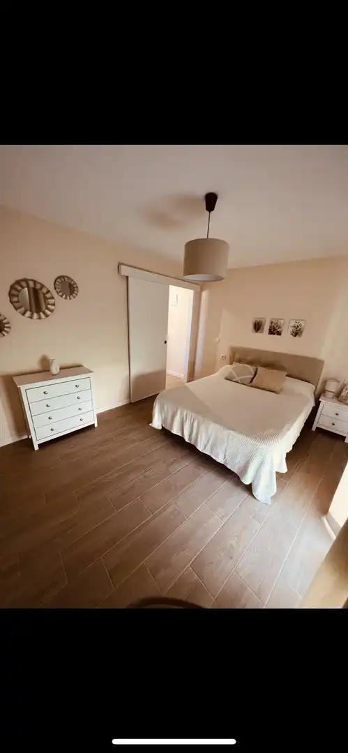 Habitación de Apartamento de alquiler en La Línea de la Concepción con Aire acondicionado, Calefacción y Jardín privado