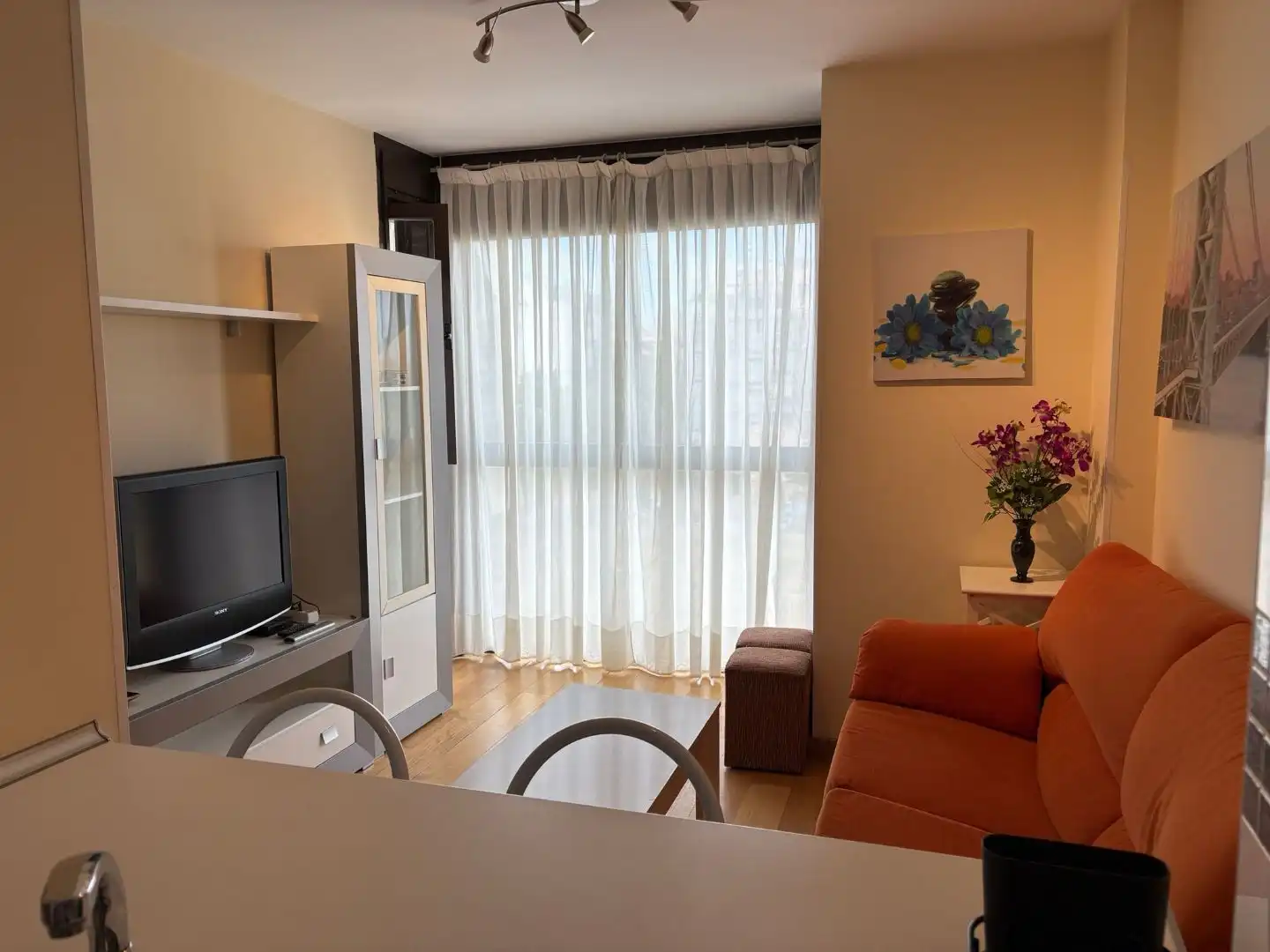 Flat for rent in Calle Moratilla de Henares, 11, Ensanche de Vallecas - La Gavia Living room of Flat for rent in Madrid with Air Conditioner, Heating and Private garden