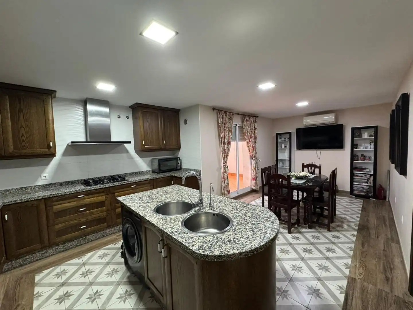 Kitchen of Detached homes for rent in Puente Genil  with Air Conditioner, Terrace and Furnished