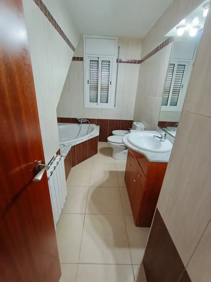 Baño de Piso en venta en Vidreres con Calefacción y Balcón