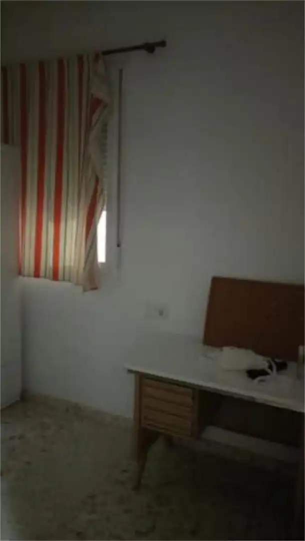 Piso de alquiler en Nuevo Parque - Los Rosales - Tráfico Pesado Habitación de Piso de alquiler en Huelva