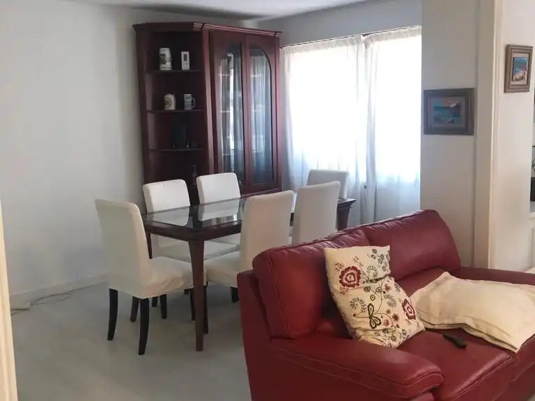 Room in Rúa Benito Blanco Rajoy, 11, Cuatro Caminos - Plaza de la Cubela Dining room of Flat for share in A Coruña Capital with Heating and Furnished
