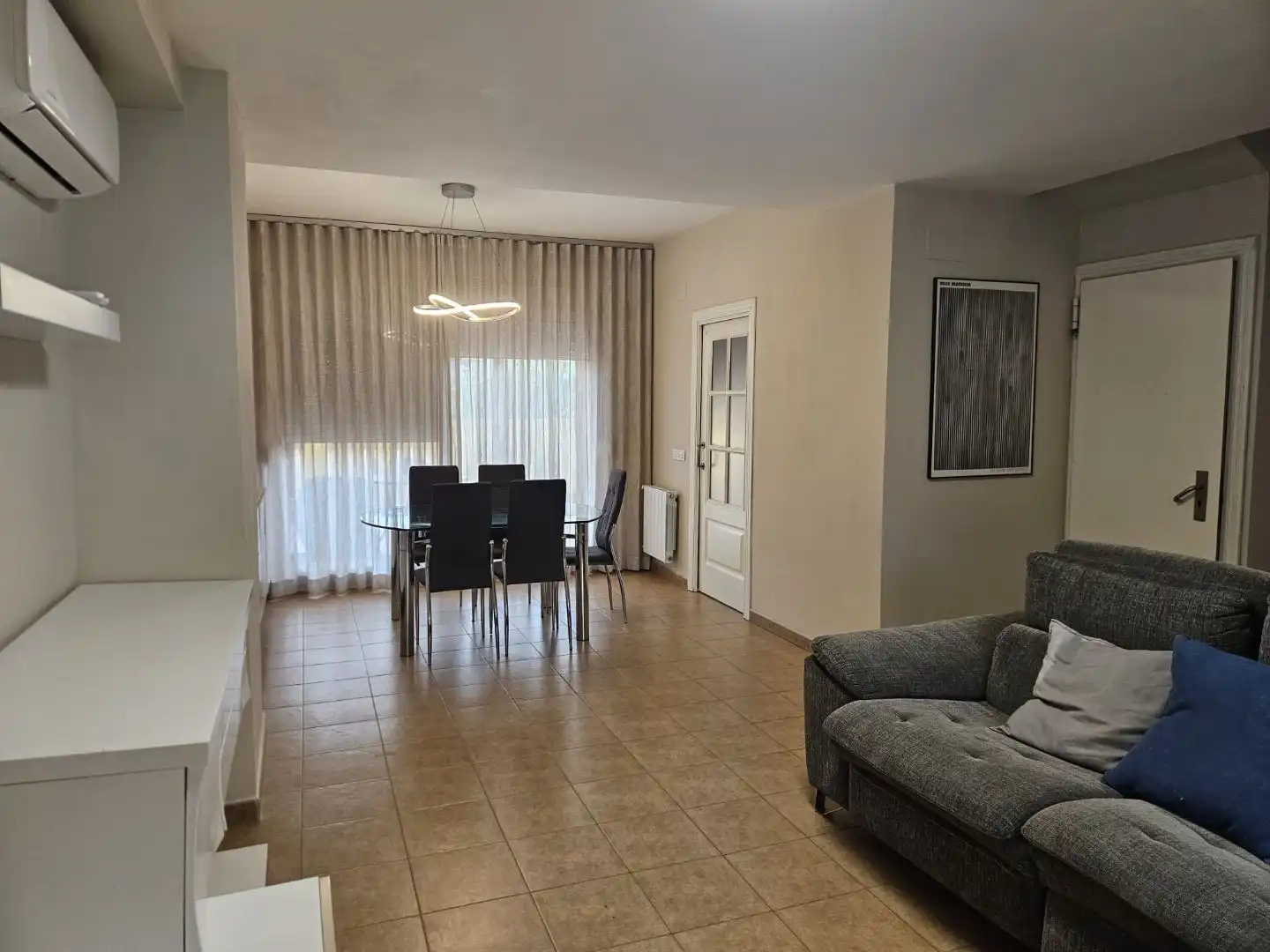 Detached homes for rent in Calle Gertrudis Anglesola, 9, Centro Living room of Detached homes for rent in Bétera with Air Conditioner, Heating and Private garden