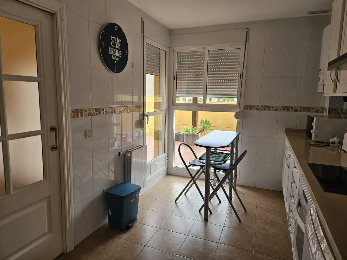 Detached homes for rent in Calle Gertrudis Anglesola, 9, Centro Kitchen of Detached homes for rent in Bétera with Air Conditioner, Heating and Private garden