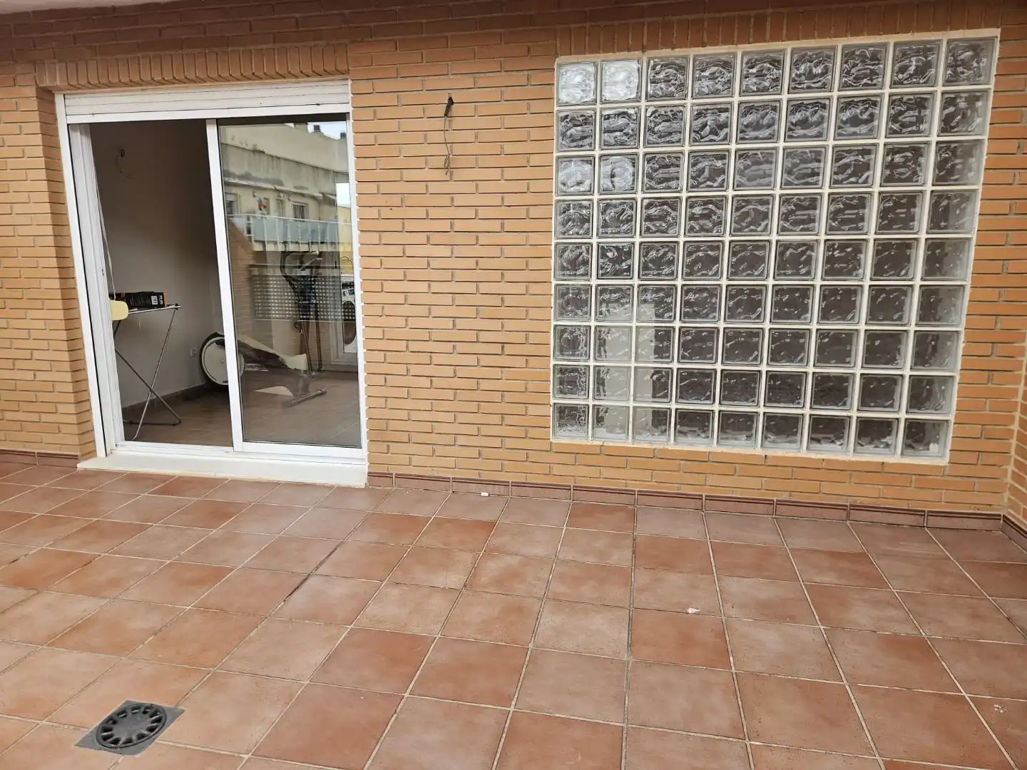 Detached homes for rent in Calle Gertrudis Anglesola, 9, Centro Terrace of Detached homes for rent in Bétera with Air Conditioner, Heating and Private garden