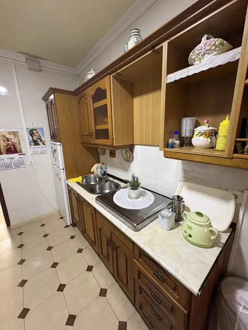 Piso en venta en Calle San Sebastián, 28, Centro - Doña Mercedes Cocina de Piso en venta en Dos Hermanas
