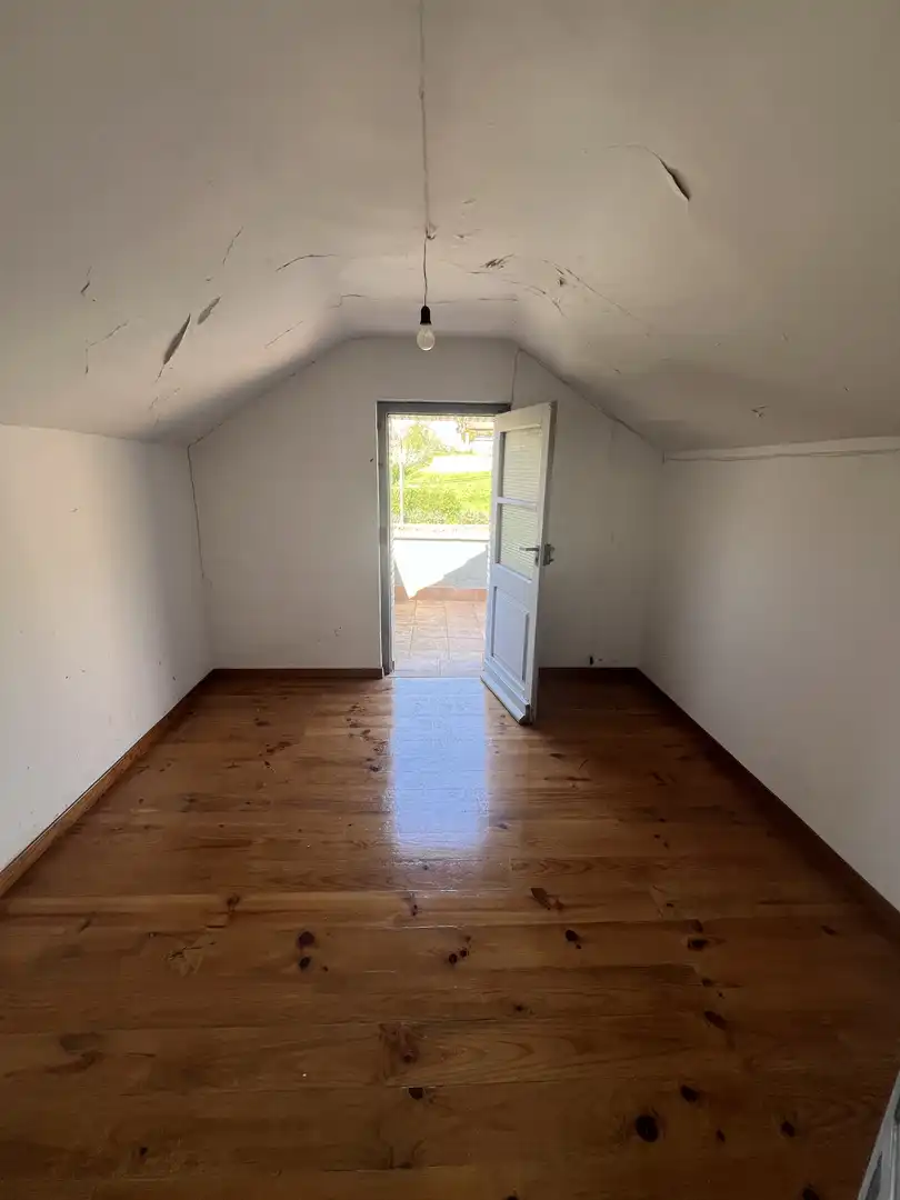 Habitación de Piso en venta en Lena con Jardín privado, Terraza y Amueblado