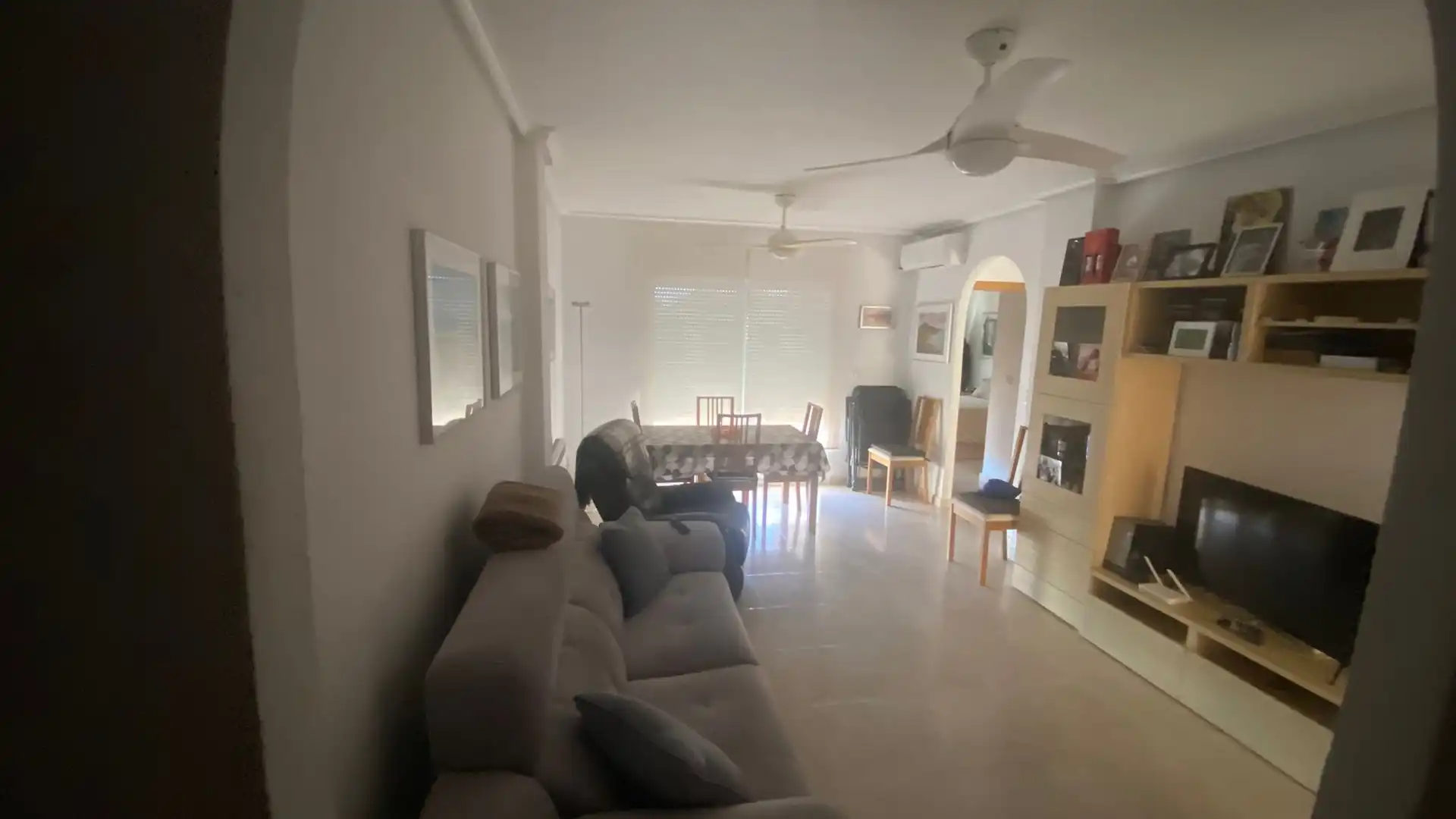 Piso en venta en Gran Vía de la Manga, Km 16, Dos Mares Sala de estar de Piso en venta en La Manga del Mar Menor con Aire acondicionado, Piscina y Balcón